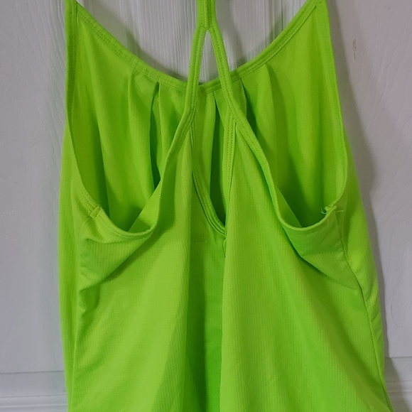 Old Navy Workout Shirt - Picture 2 of 3